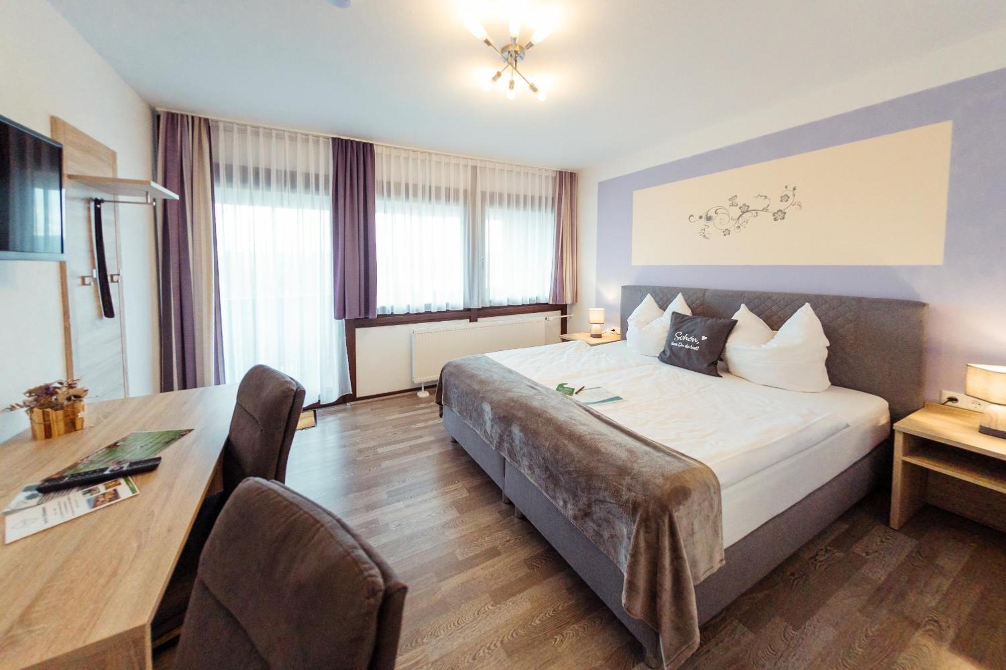 Hotel Arni's *